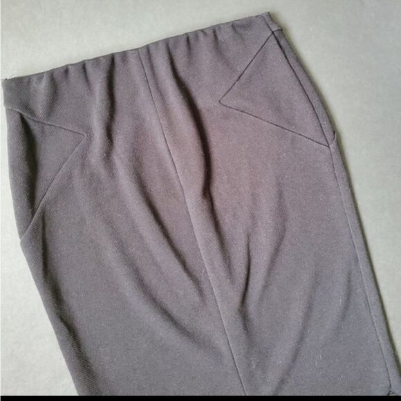 Elle Black Knit Pencil Skirt - Picture 7 of 8